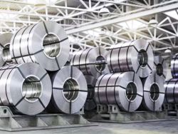 港股异动 | 铝业股涨幅居前，铝价首破3000美元， 机构看好行业成本下降红利将延续