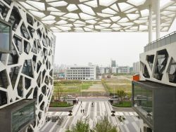 申万宏源：GEO正成为企业营销新范式，推荐阿里巴巴-W