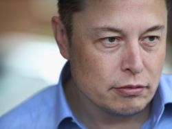 特斯拉(TSLA.US)CEO马斯克挑战SEC监管合法性 称5%持股披露制度违反美国宪法