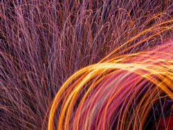 英特爾(INTC.US)指引疲軟並警告供應短缺 股價暴跌超17%創近一年半來最差單日表現