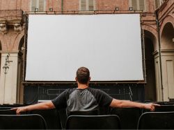 竞购华纳兄弟(WBD.US)进入关键时期 派拉蒙天舞(PSKY.US)加紧推进反垄断审查审查