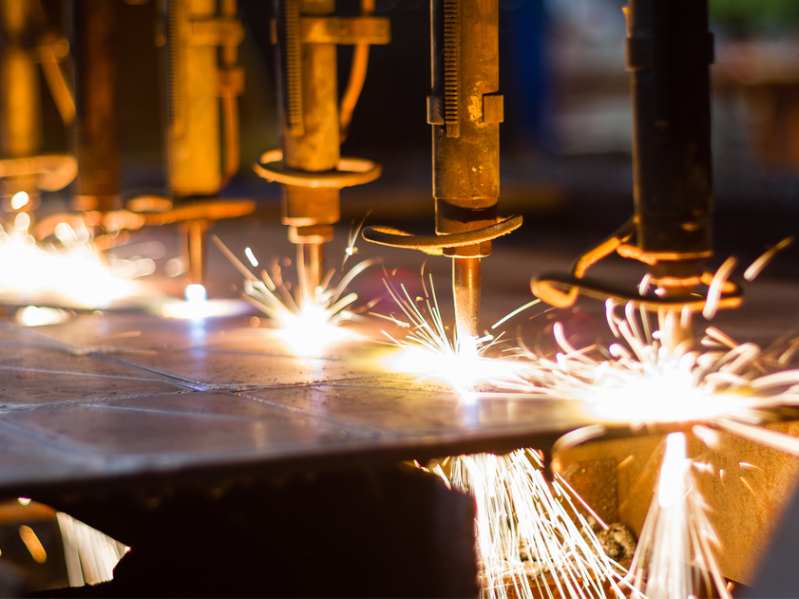 经济风向标“亮红灯”：美股工业巨头集体跌入技术性调整 华尔街嗅到了衰退气息？