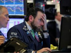 美股异动 | 纳指盘初大跌1.3% 明星科技股普跌