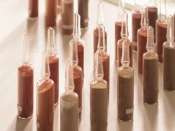 港股异动 | 稀土价格企稳回升！金力永磁涨超7%，机构看好板块估值业绩双升