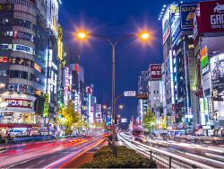 芯片股带飞纳斯达克创6月来新高，日经期指高开接力：日本股市明日补涨在即？